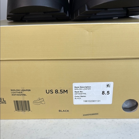 MICHAEL MICHAEL KORS
Shiloh Leather Loafer  Black Size 8.5 - Picture 10 of 12